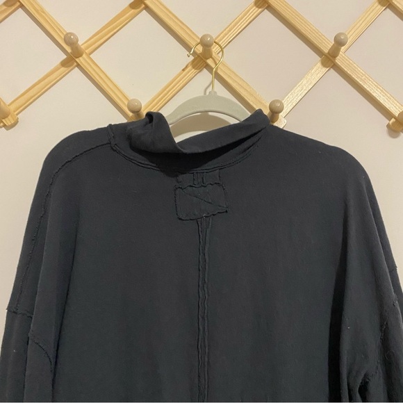 We the Free Navy Blue Long Sleeve Mock Neck Top size Medium - Picture 8 of 9